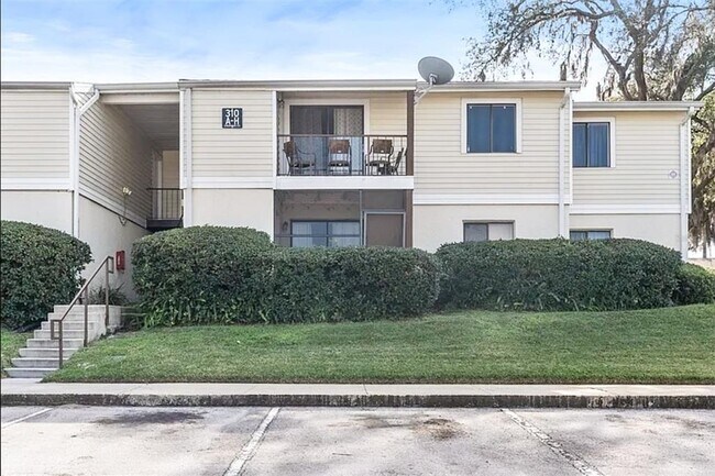 Primary Photo - 310 Cherokee Ct