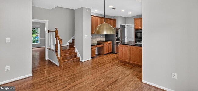 Building Photo - 6933 Sandy Creek Ct