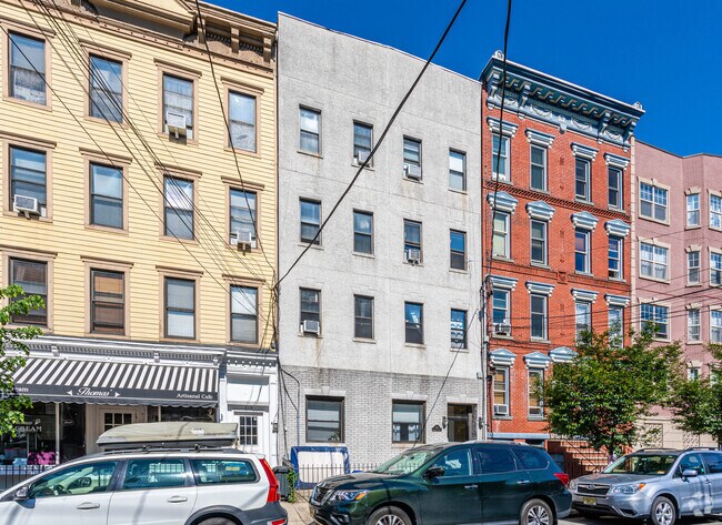 Primary Photo - 216 Jefferson St