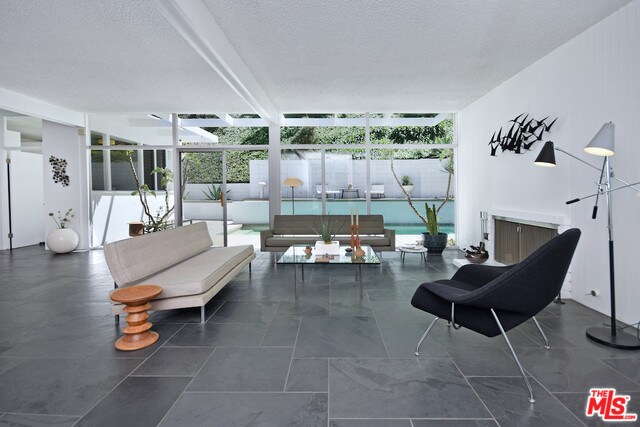 Building Photo - 3433 Shernoll Pl