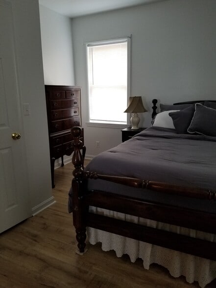 Note, apartment does not come with furniture - 44 Wood St