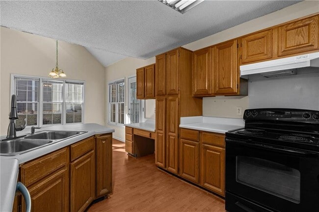 Building Photo - 2155 Southbrook Ridge NW