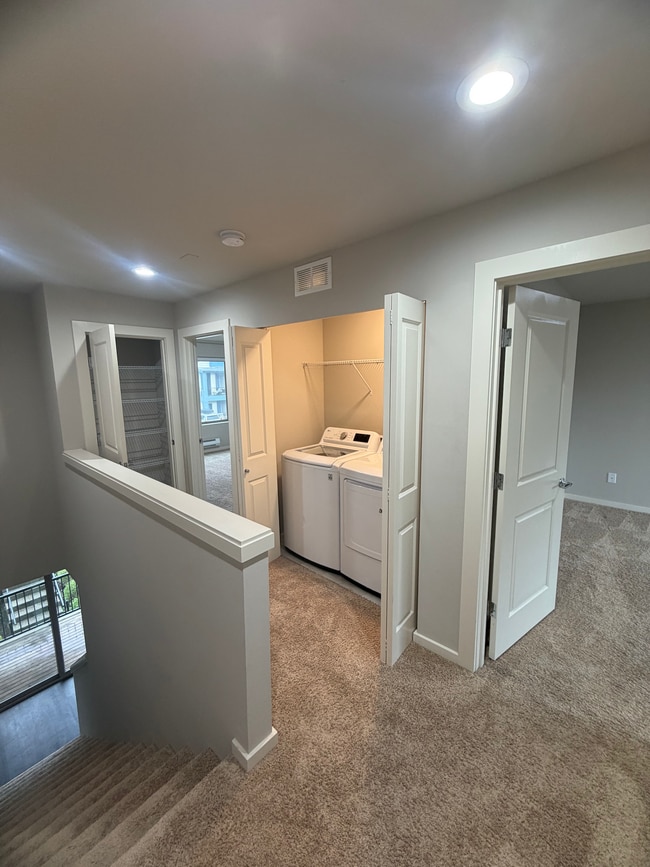 Building Photo - 1049 SW 99th Pl