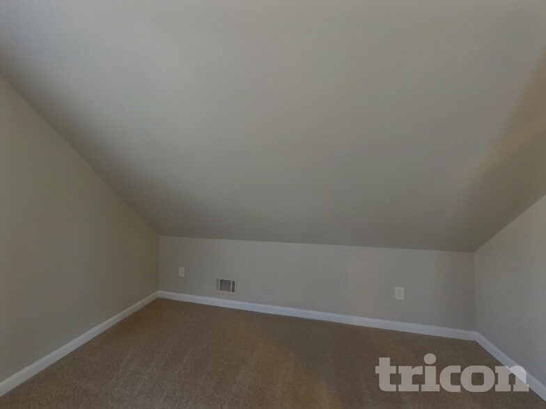Building Photo - 3912 Laurel Bend Dr