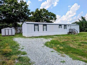 Building Photo - 5405 Swepsonville-Saxapahaw Rd
