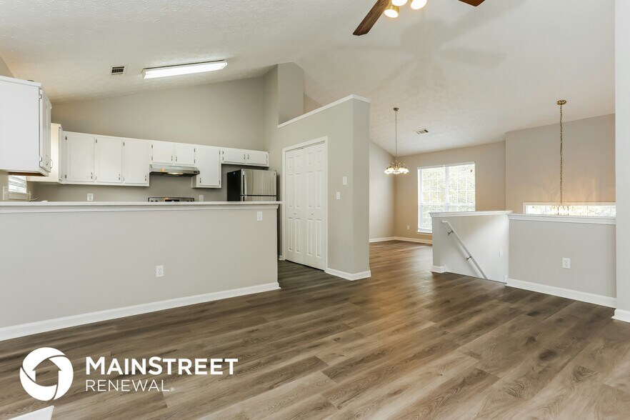 Building Photo - 1275 Avery Dr