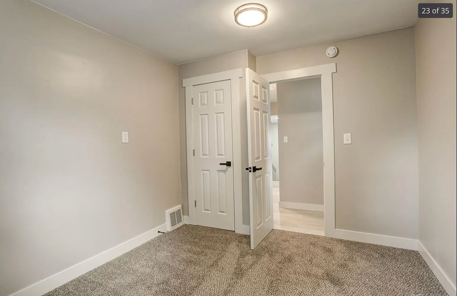 Building Photo - 1925 Syracuse St