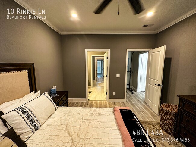 Building Photo - 10 Los Robles Rd