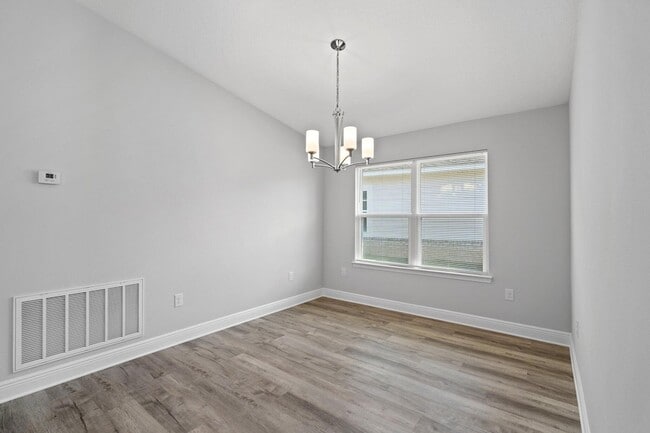 Building Photo - 571 Riverwalk Cir