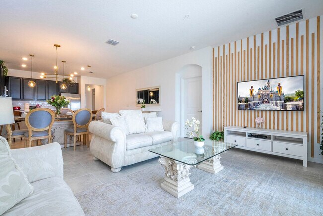 Building Photo - 1053 Splash Shot Pl