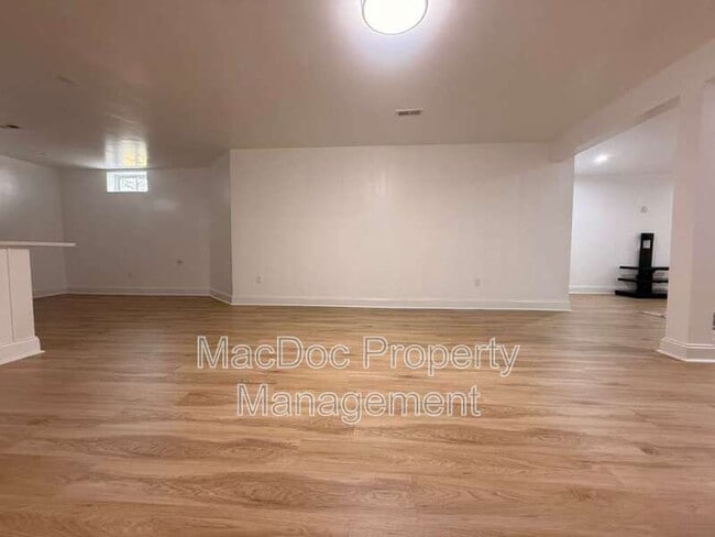 Building Photo - 10402 Laurel Ridge Way