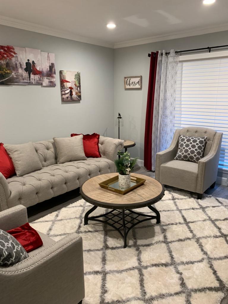 Building Photo - 1900 Peach Ave