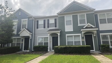 Building Photo - 4480 SW 49th Ave
