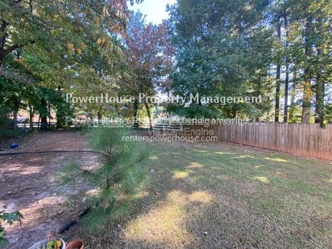 Building Photo - 605 Suwanee Lakes Cir NW