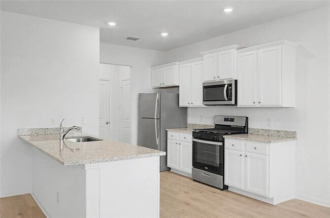 Building Photo - 237 Fairlawn Wy