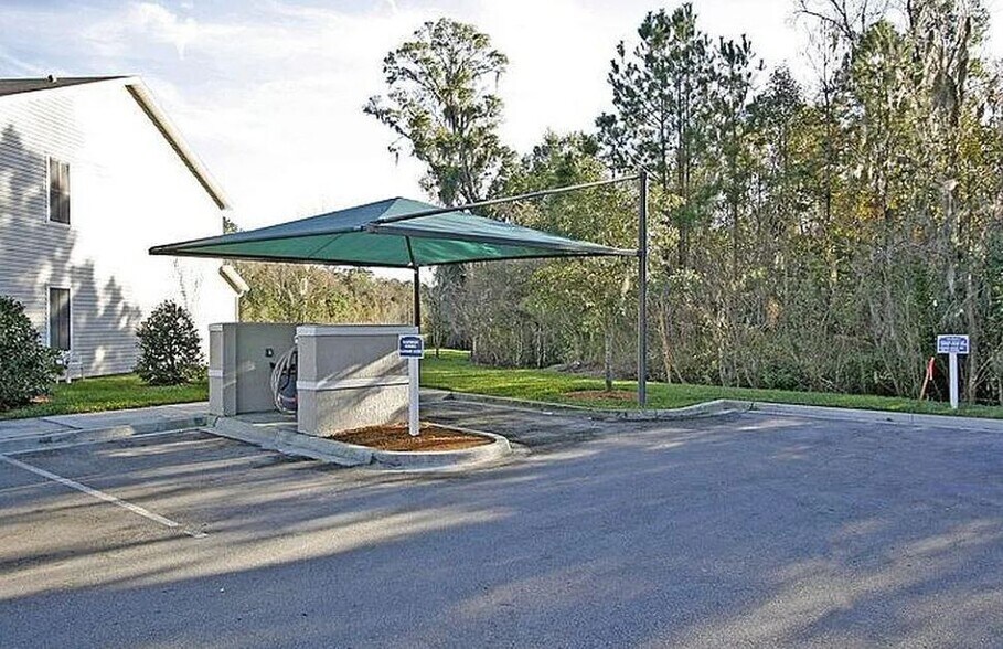 Building Photo - 3553 Twisted Tree Ln