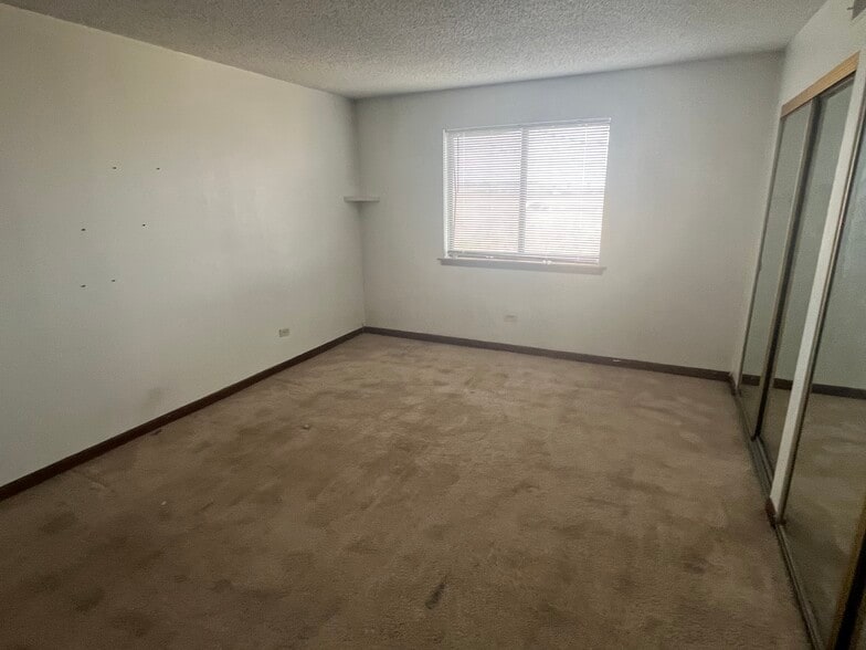 Building Photo - 1452 Carol Ct