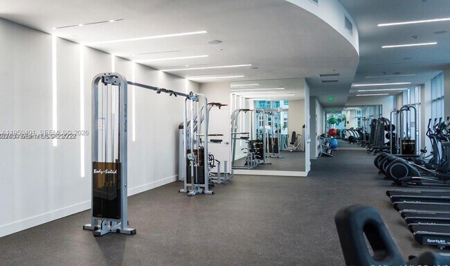 Building Photo - 488 NE 18th St