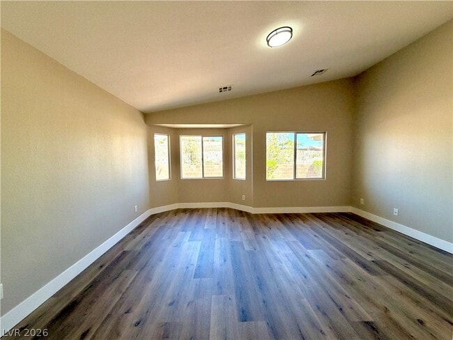 Building Photo - 2278 Chestnut Ranch Ave