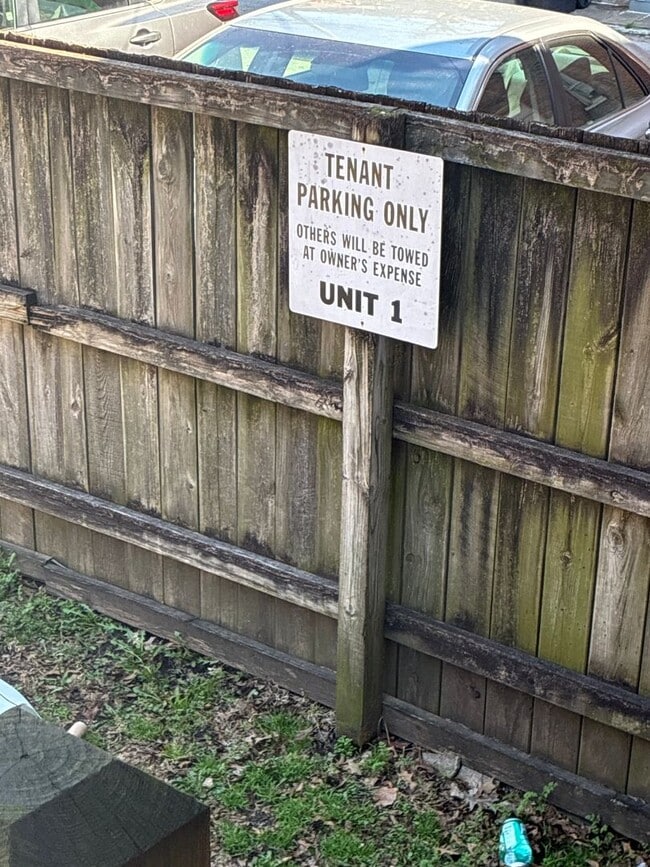 Building Photo - 319