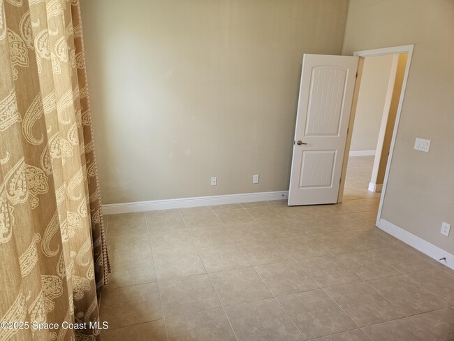 Building Photo - 3839 Poseidon Way