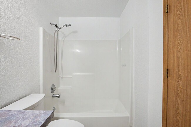 Building Photo - Beautiful 3-Bedroom Home in a Gated Community with Resort-Style Amenities