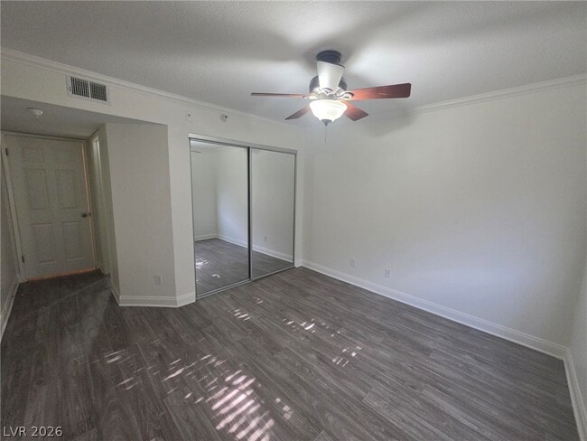 Building Photo - 2750 S Durango Dr