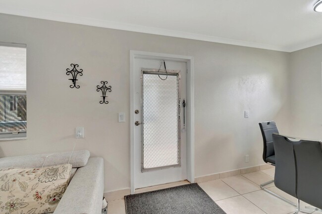 Building Photo - 177 Tuscany Ln