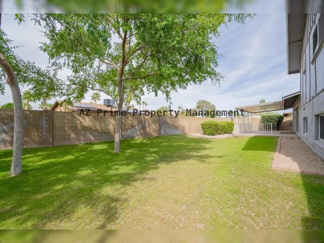 Building Photo - 1104 E Bell De Mar Dr