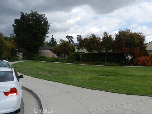 Building Photo - 2616 S Moorland Pl
