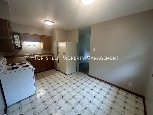 Building Photo - 2611 27th Pl