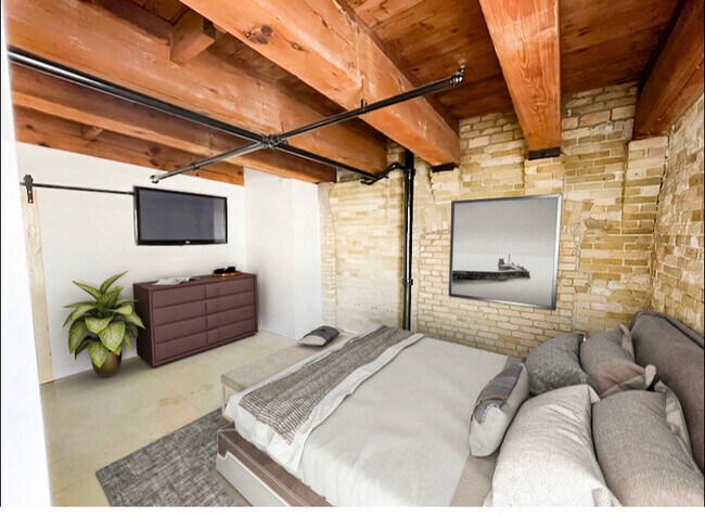 Building Photo - 904 E Pearson St