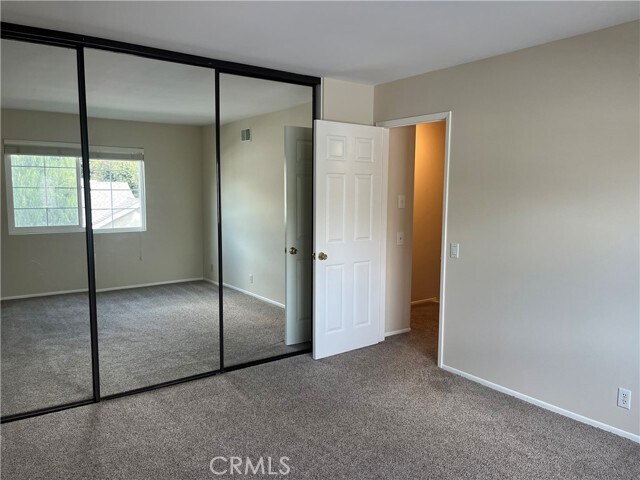 Building Photo - 40 Timber Run