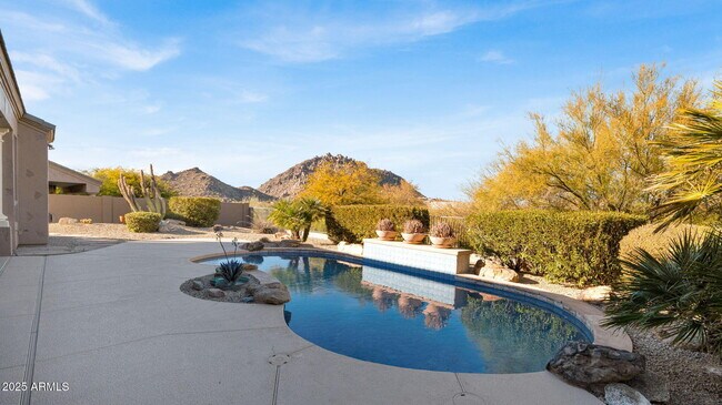 Building Photo - 11732 E Sand Hills Rd