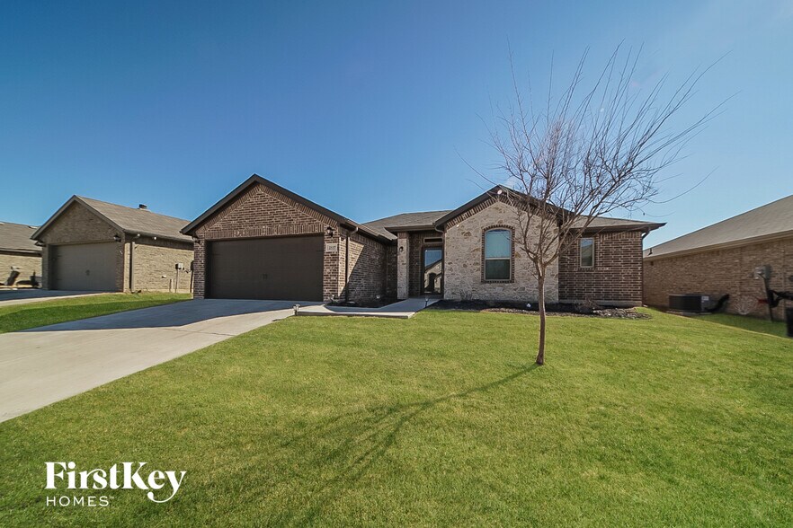 Primary Photo - 2537 Doe Run