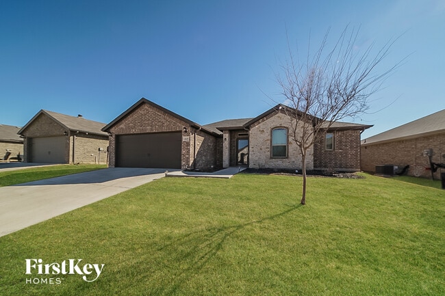 Building Photo - 2537 Doe Run