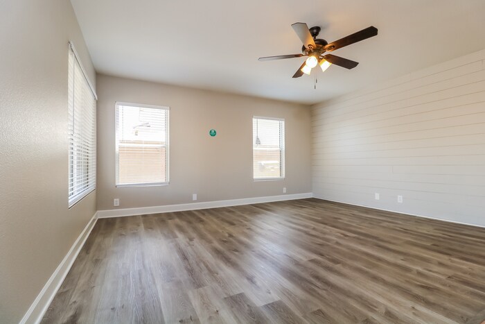 Building Photo - 10864 W Melinda Ln