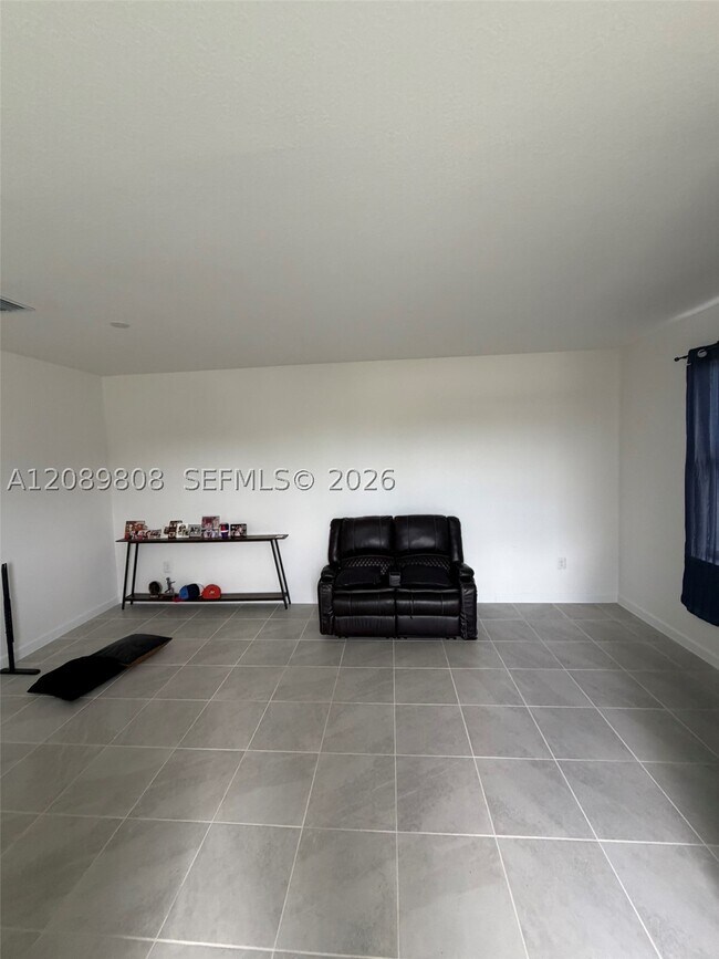 Building Photo - 35537 SW 189th Ave
