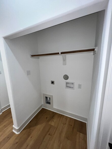 Building Photo - 9821 Turnbow St