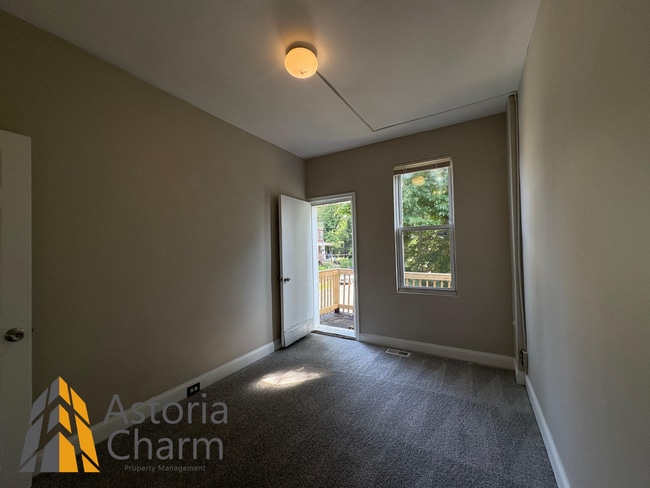 Building Photo - Live Comfortably in Hampden: 4 Bedrooms Pl...