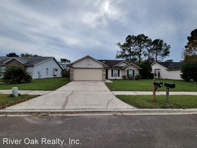 Building Photo - 3 br, 2 bath House - 8338 Rockridge Dr.