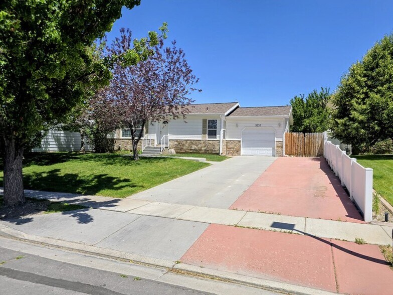 Building Photo - 1031 S 900 W