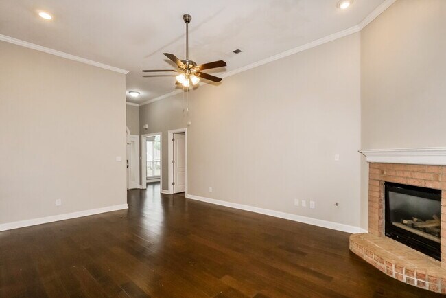 Building Photo - 4494 Graystone Dr