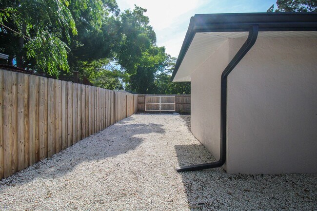 Building Photo - West of Trail Mid-Century Gem with New Designer Kitchen & Oversized Corner Lot