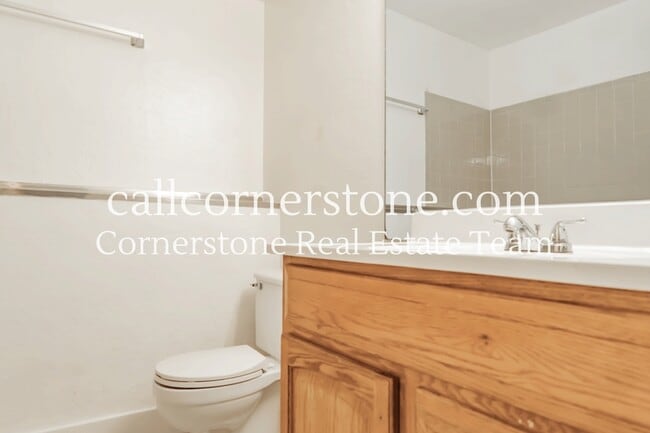 Building Photo - 625 Yuma St