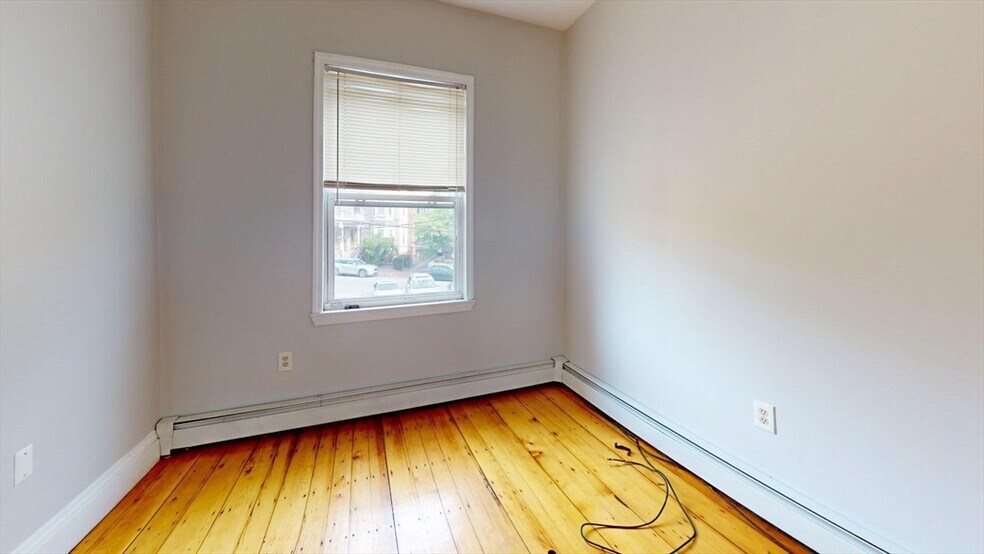 Building Photo - 171 Trenton St