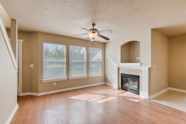 Building Photo - Beautiful condo in a great Boise location with a community pool and playground