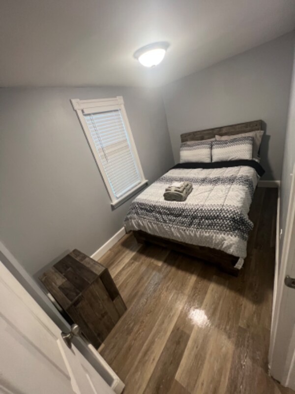 Building Photo - 283 Grand Ave