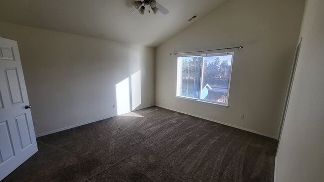 Building Photo - 1383 SW 27th St