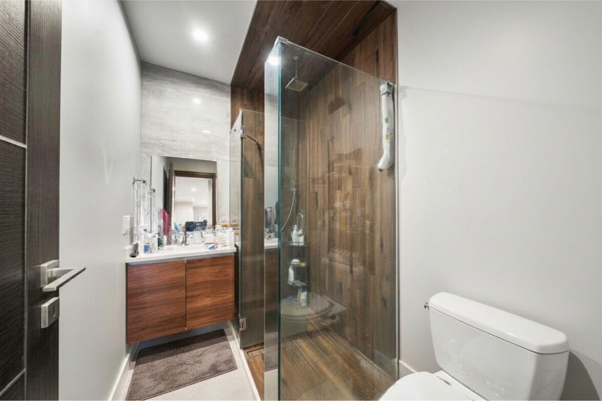 Building Photo - 39 Lexington St